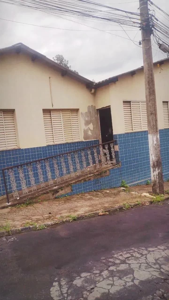 Fachada da antiga sede, antes da reforma